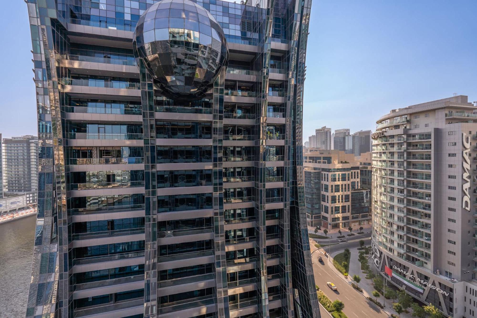 Apartment In J One Tower Perfect For Your And Sleeps 4 *