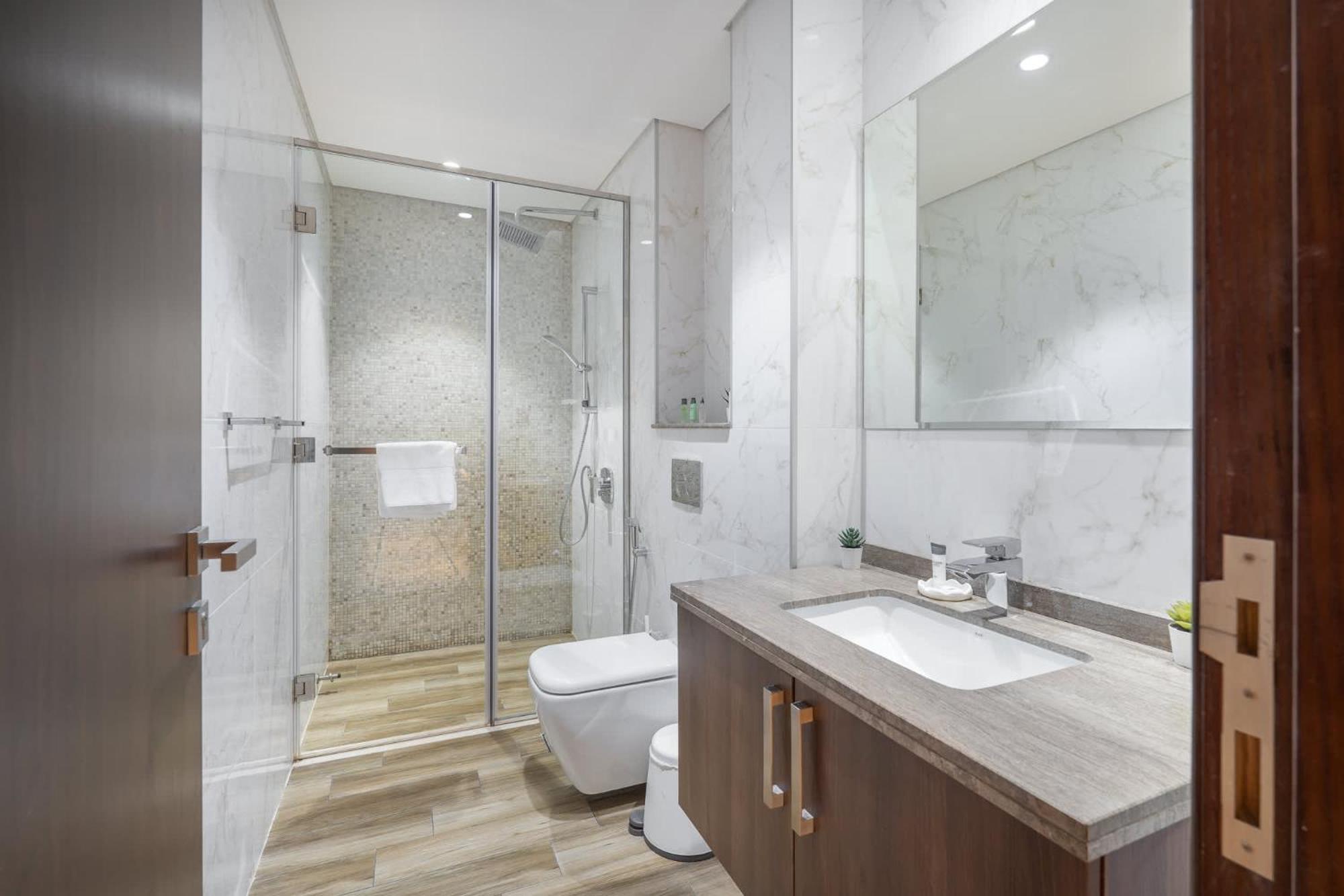 Apartment In J One Tower Perfect For Your And Sleeps 4 *